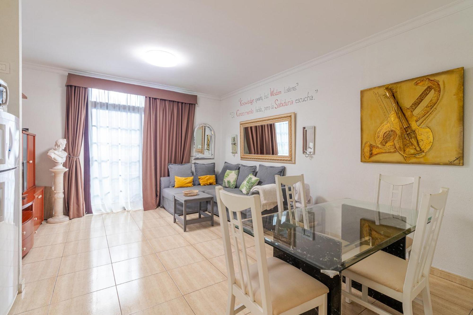 Flatguest - Flat With Art Las Palmas
